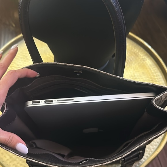 Gucci Monogram Tote Bag - Picture 5 of 9